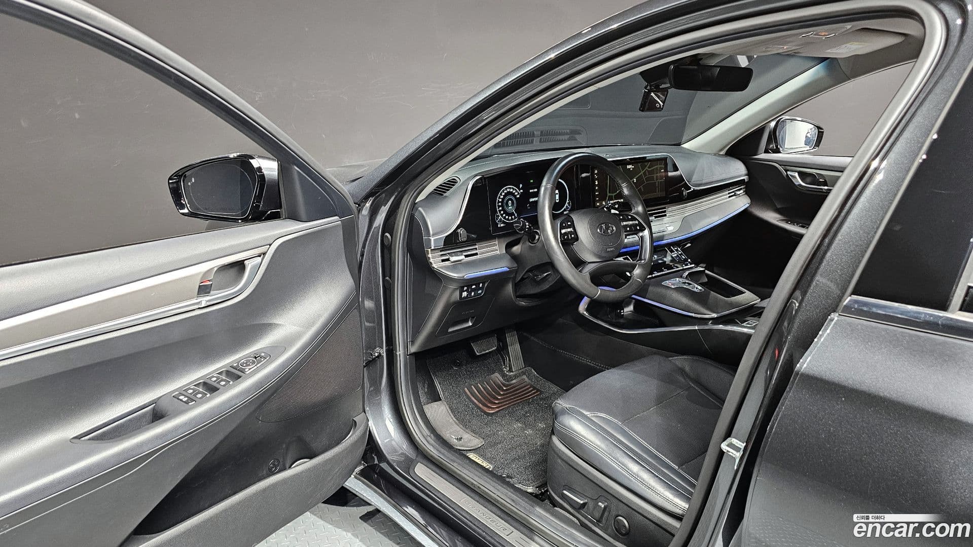 Main__Slider__Photo:Grandeur Hyundai 2021.3-10