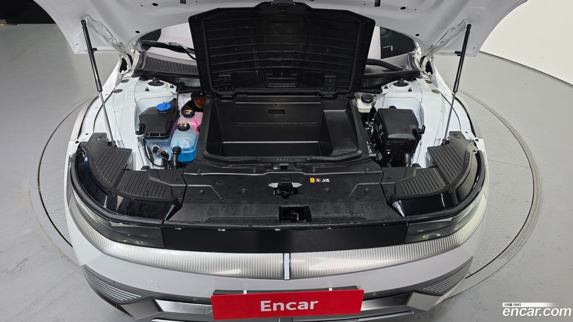 Main__Slider__Photo:Ioniq5 Hyundai 2022.7-5