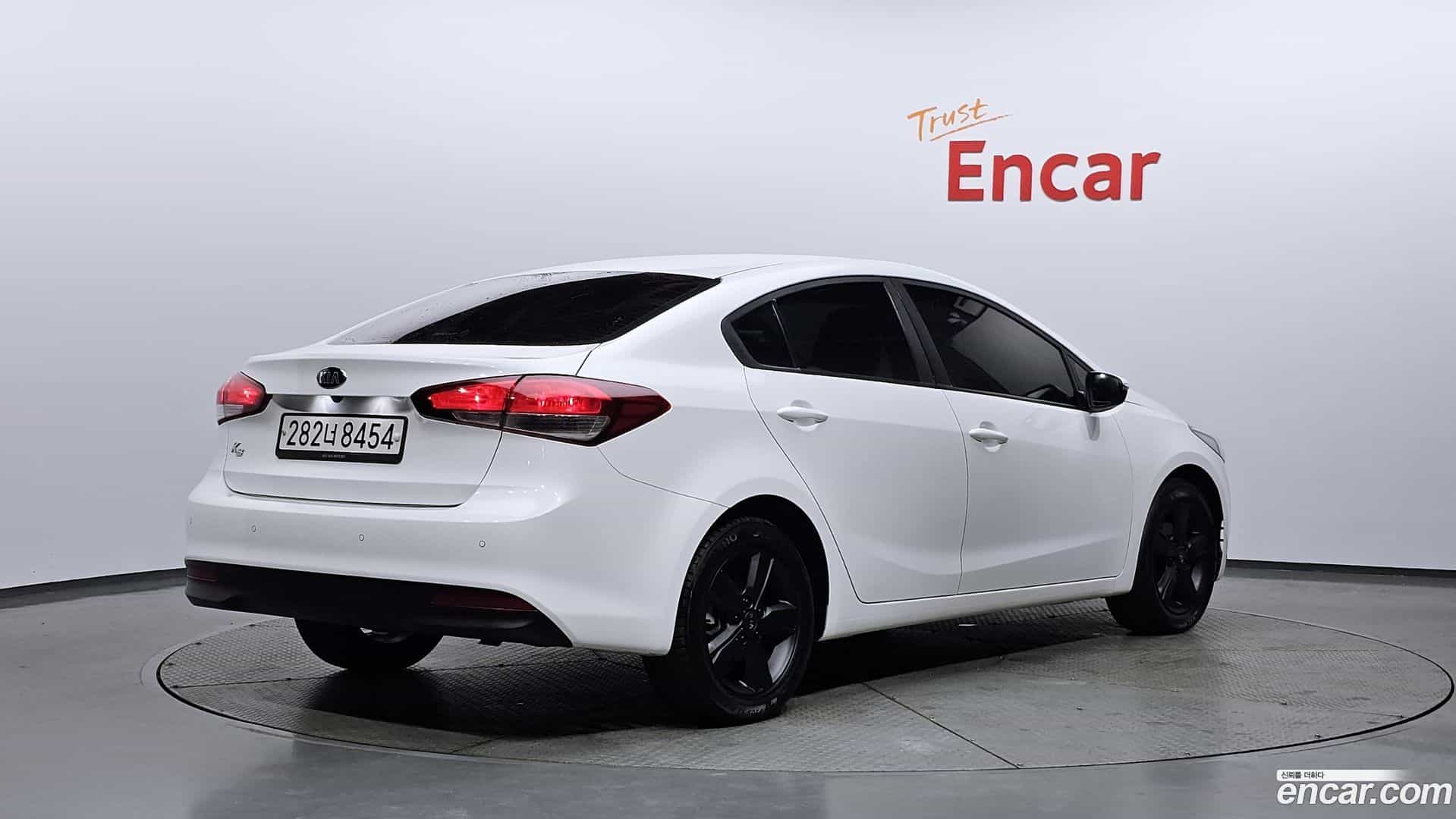 K3 Kia 2017.10-OUTER-002