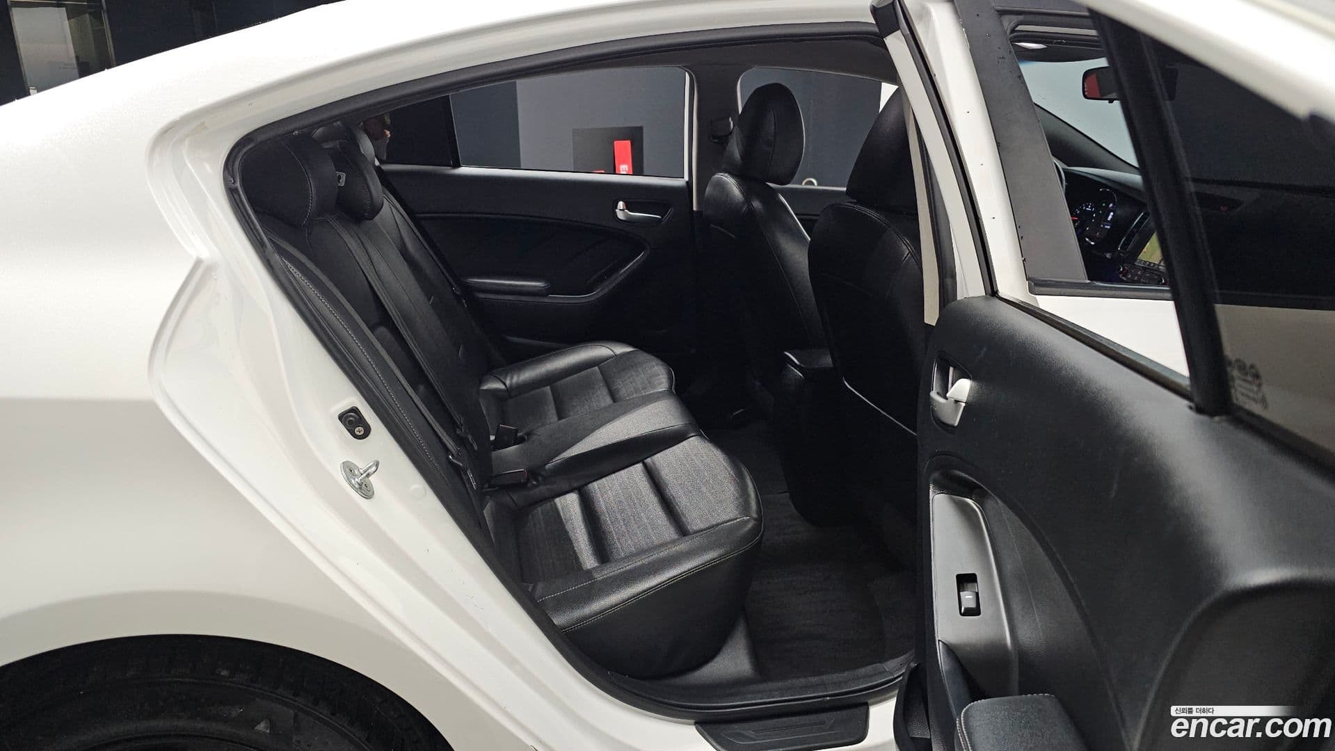 Main__Slider__Photo:K3 Kia 2017.10-11