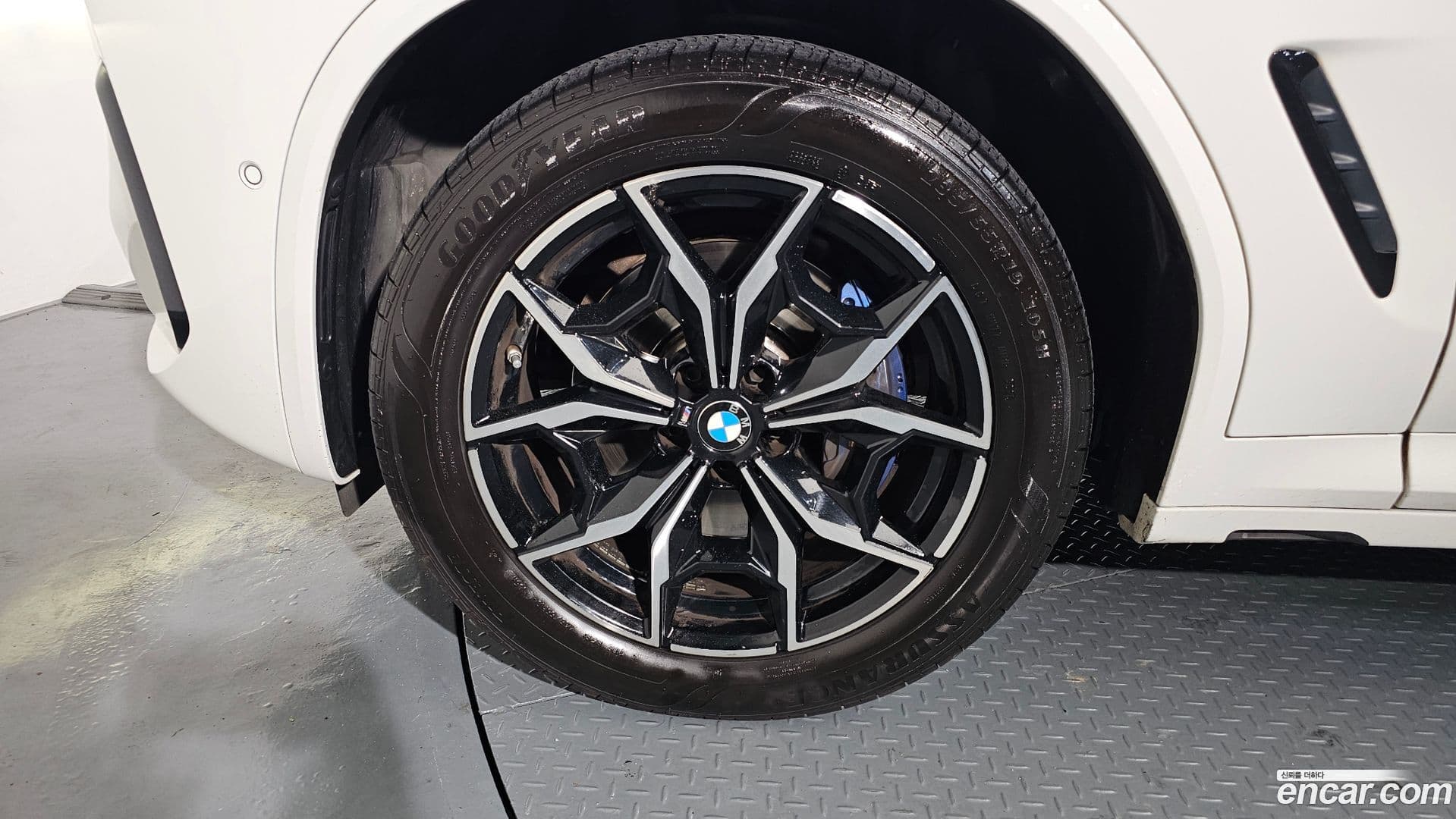 Main__Slider__Photo:X3 BMW 2023.2-4