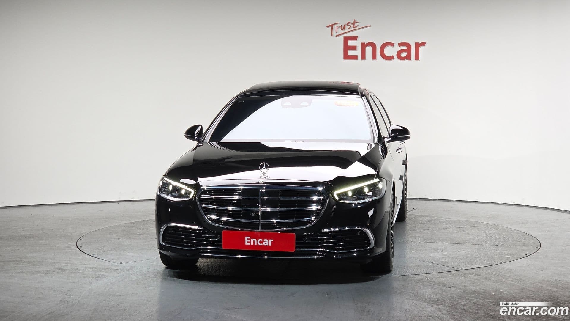 Main__Slider__Photo:S-Class Mercedes-Benz 2022.2-2