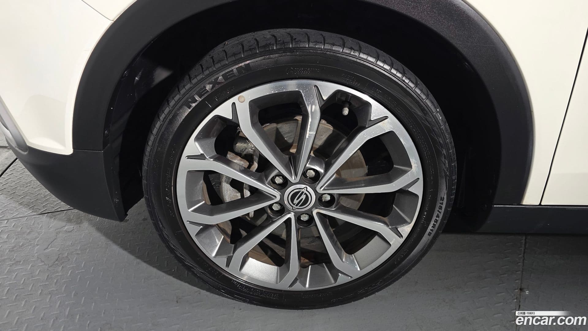 Main__Slider__Photo:TIBOLI KG Mobility 2017.3-4