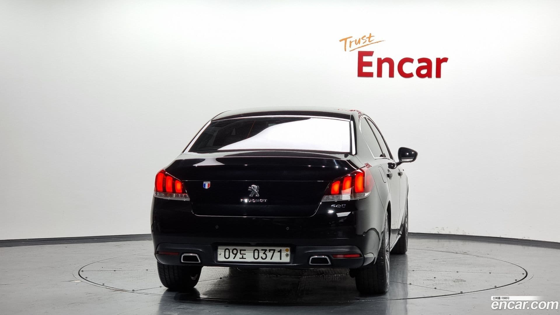 Main__Slider__Photo:508 Peugeot 2016.2-3