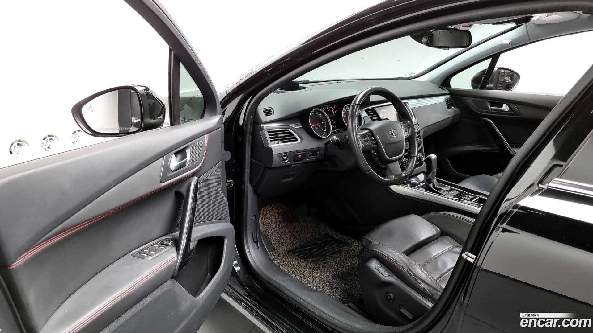 Main__Slider__Photo:508 Peugeot 2016.2-9