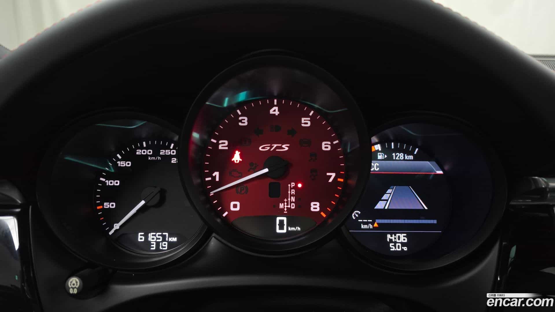 Macan Porsche 2016.4-INNER-008