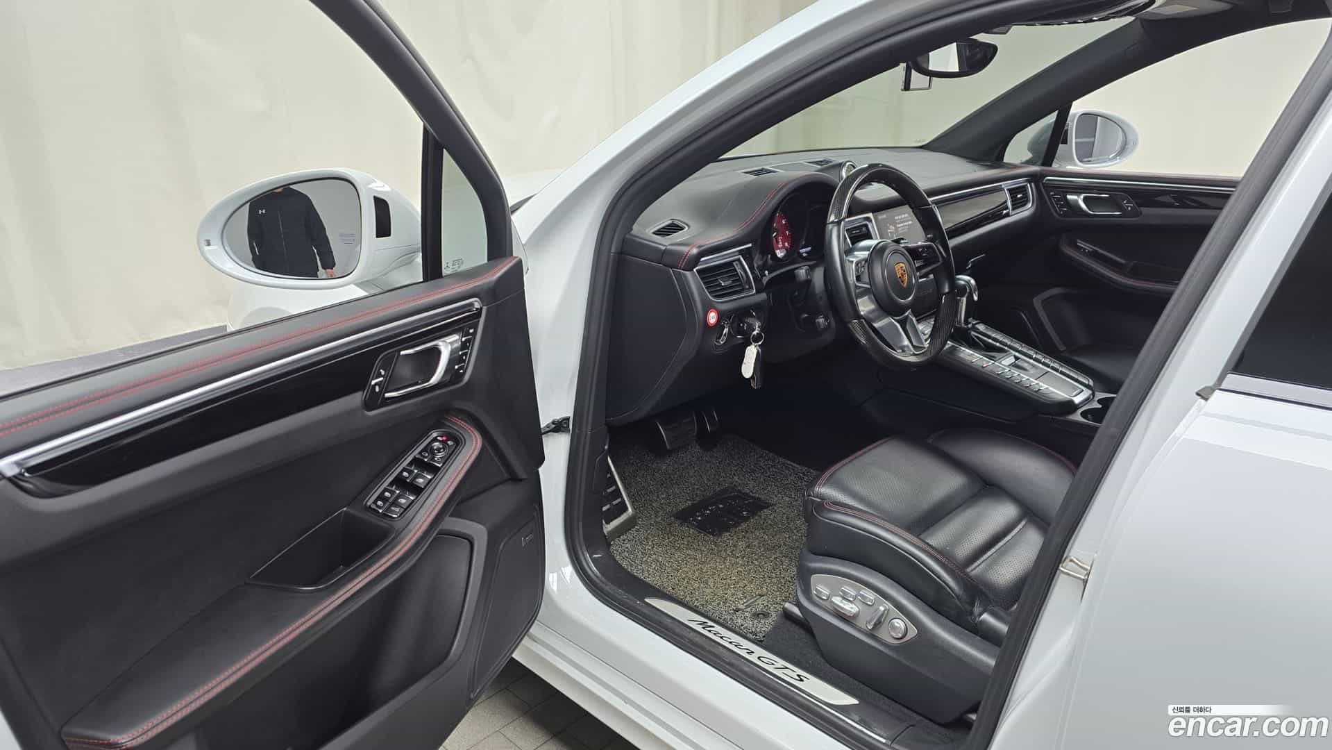 Macan Porsche 2016.4-INNER-010