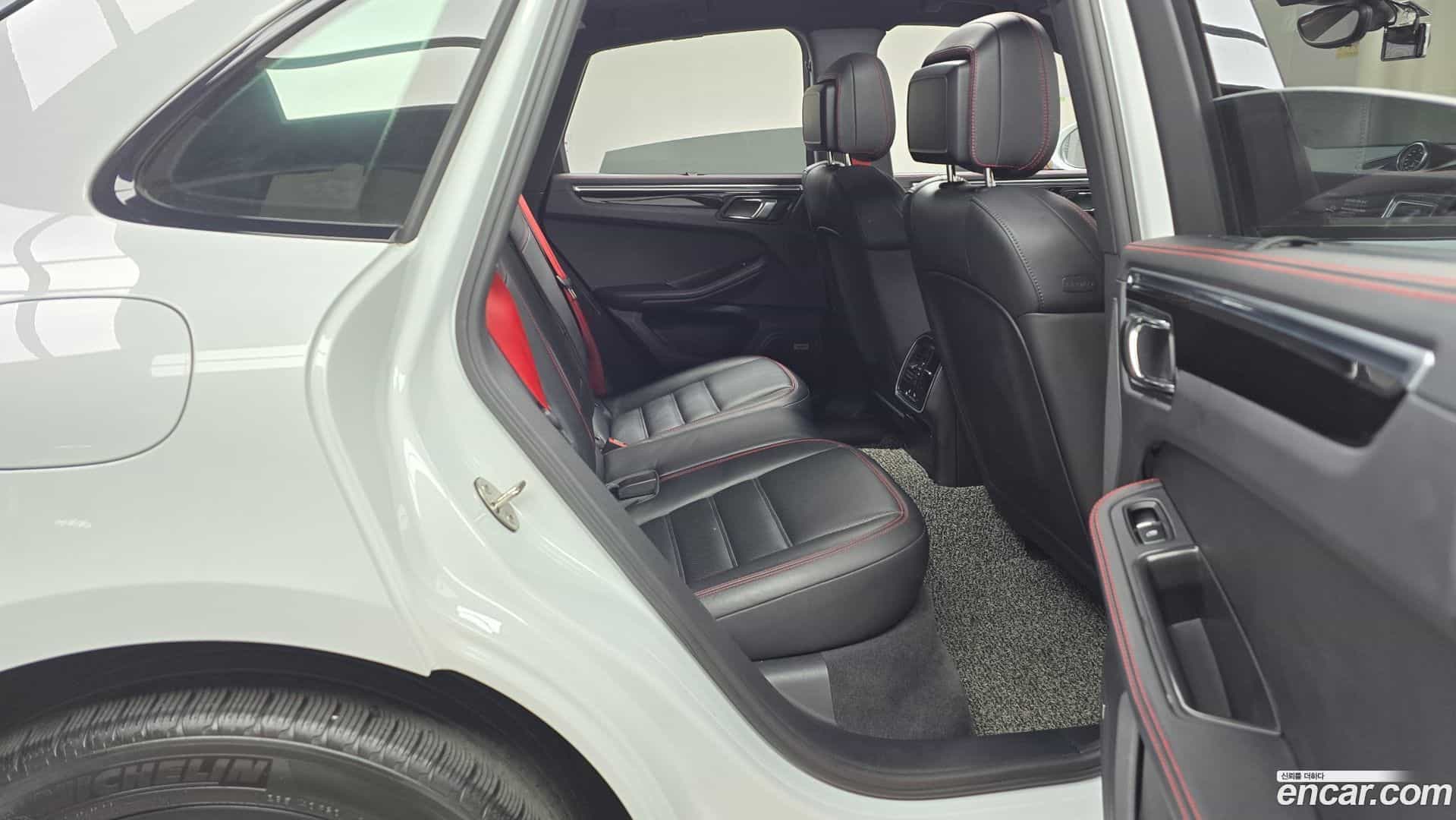 Macan Porsche 2016.4-OPTION-016