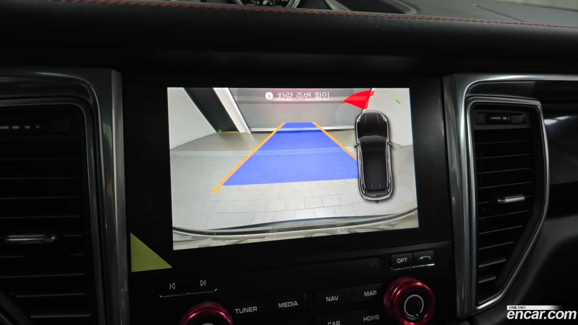 Macan Porsche 2016.4-OPTION-019