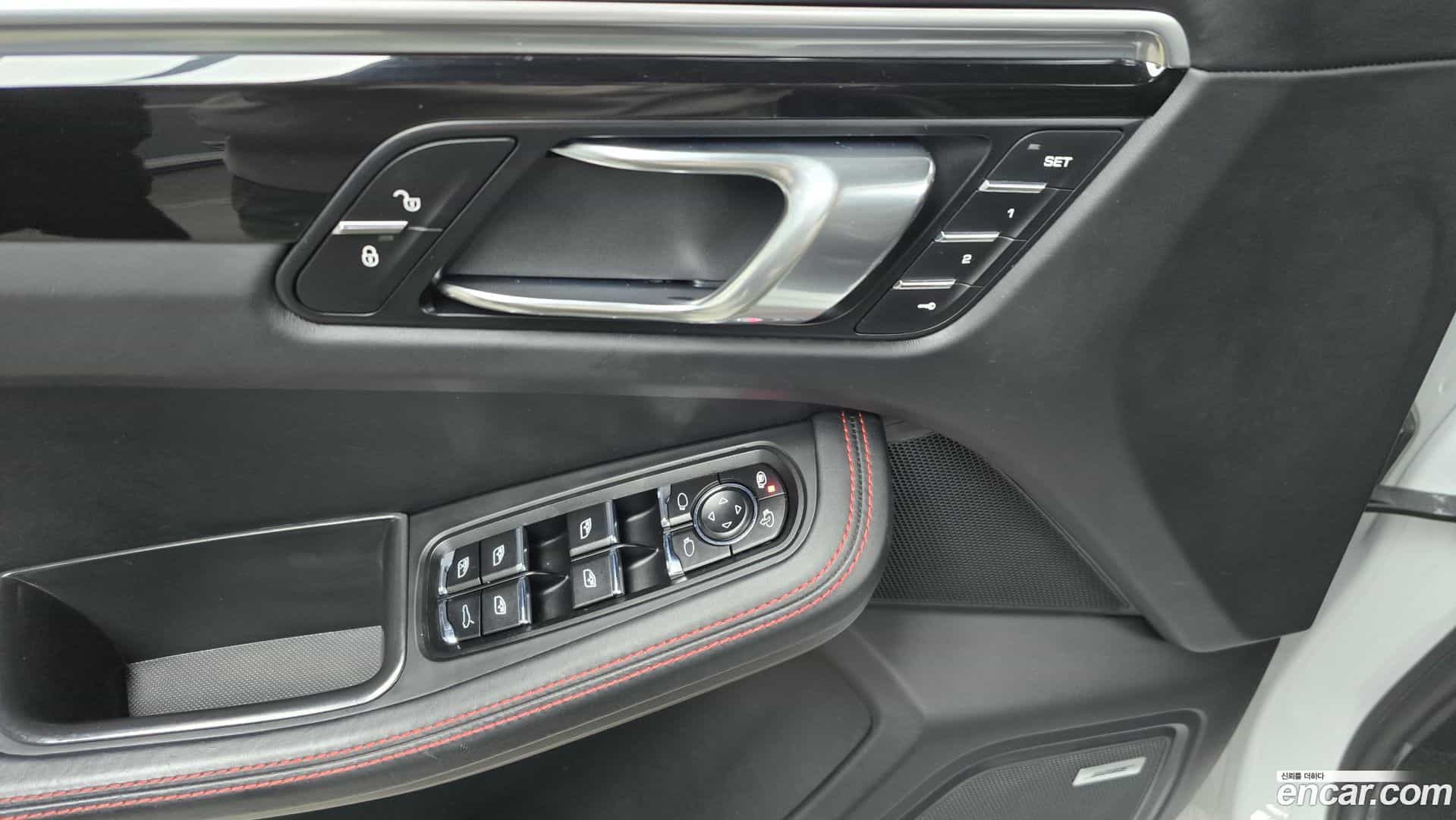 Macan Porsche 2016.4-OPTION-020