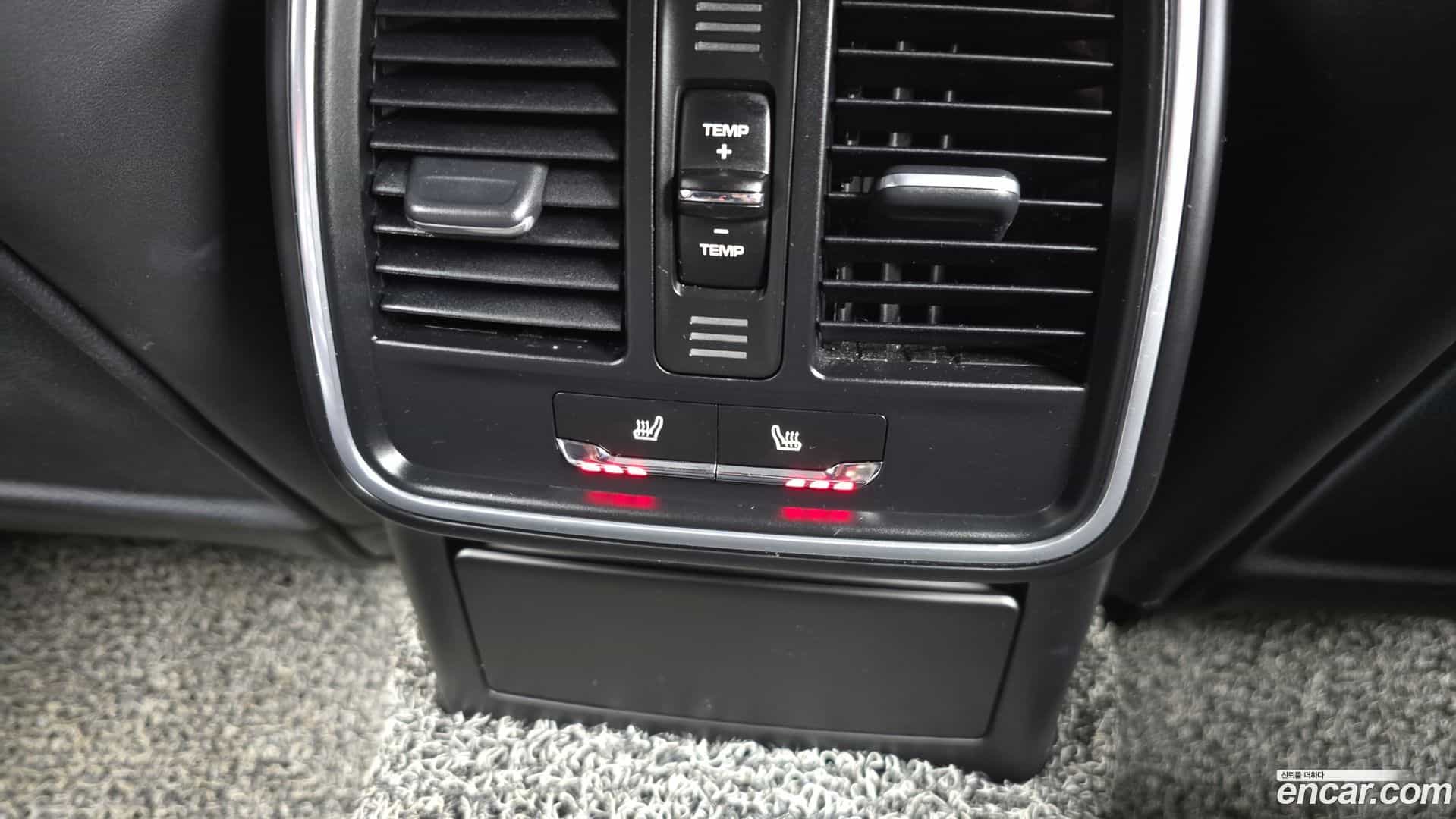 Macan Porsche 2016.4-OPTION-022