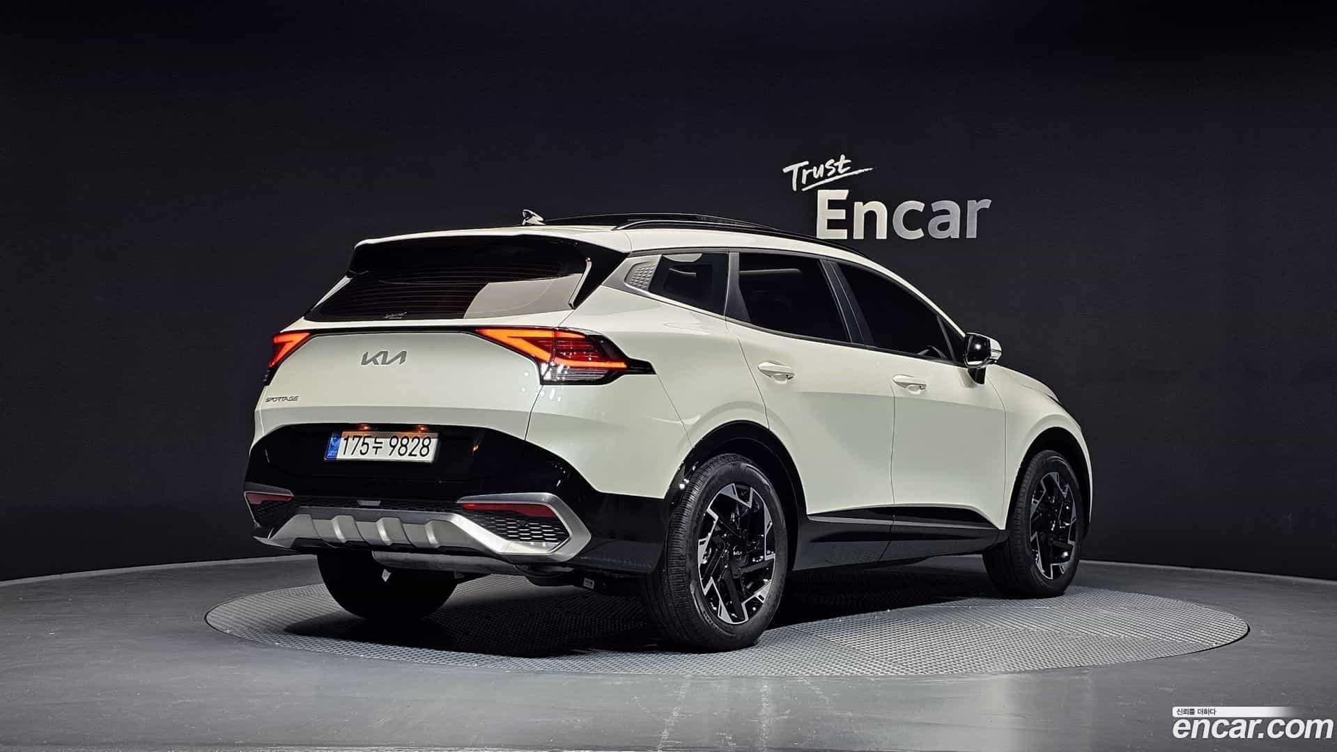 Sportage Kia 2023.4-OUTER-002