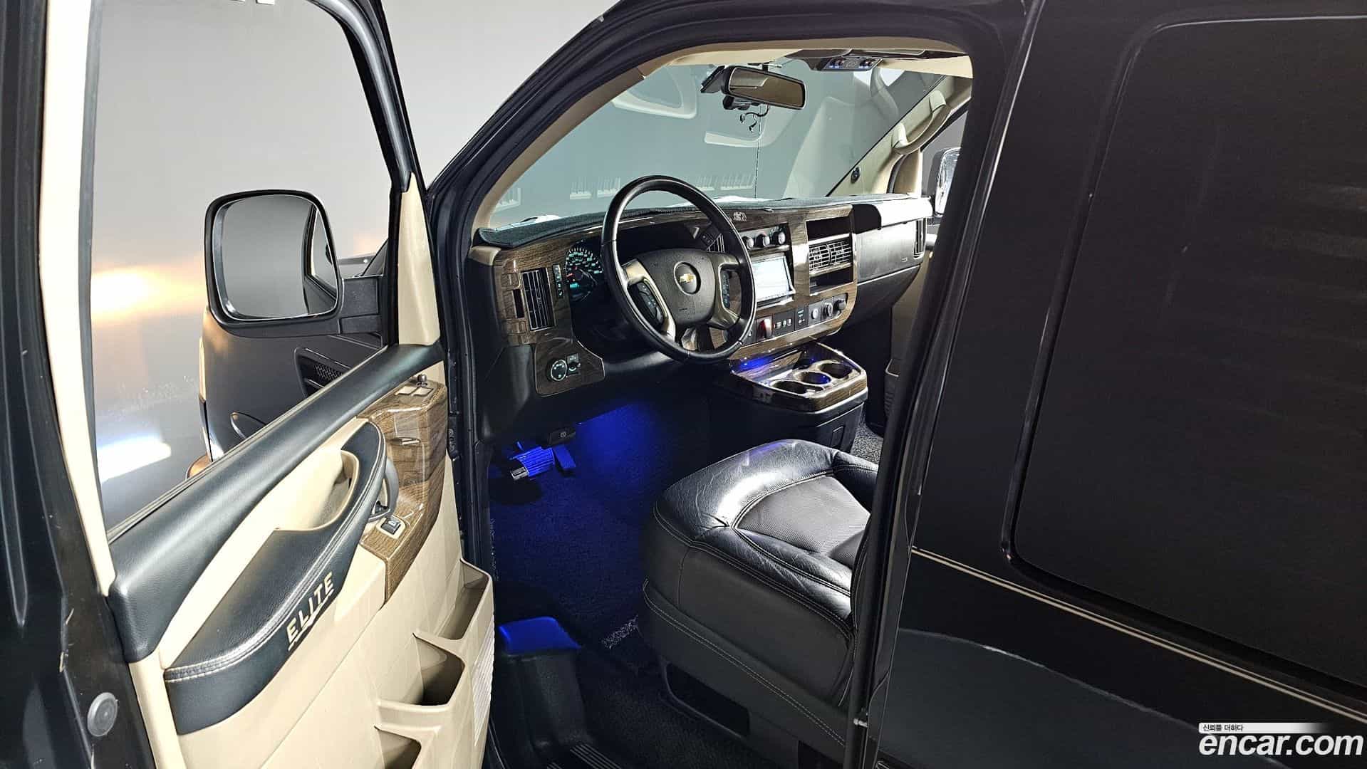 Express Van Chevrolet 2014.11-INNER-010