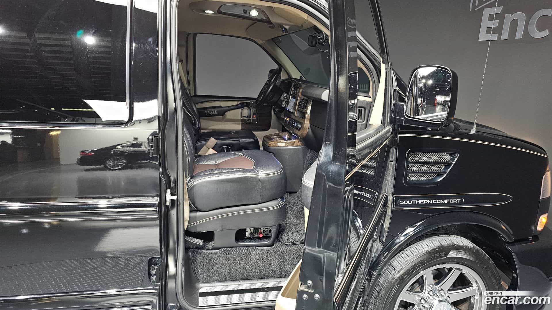 Express Van Chevrolet 2014.11-OPTION-015