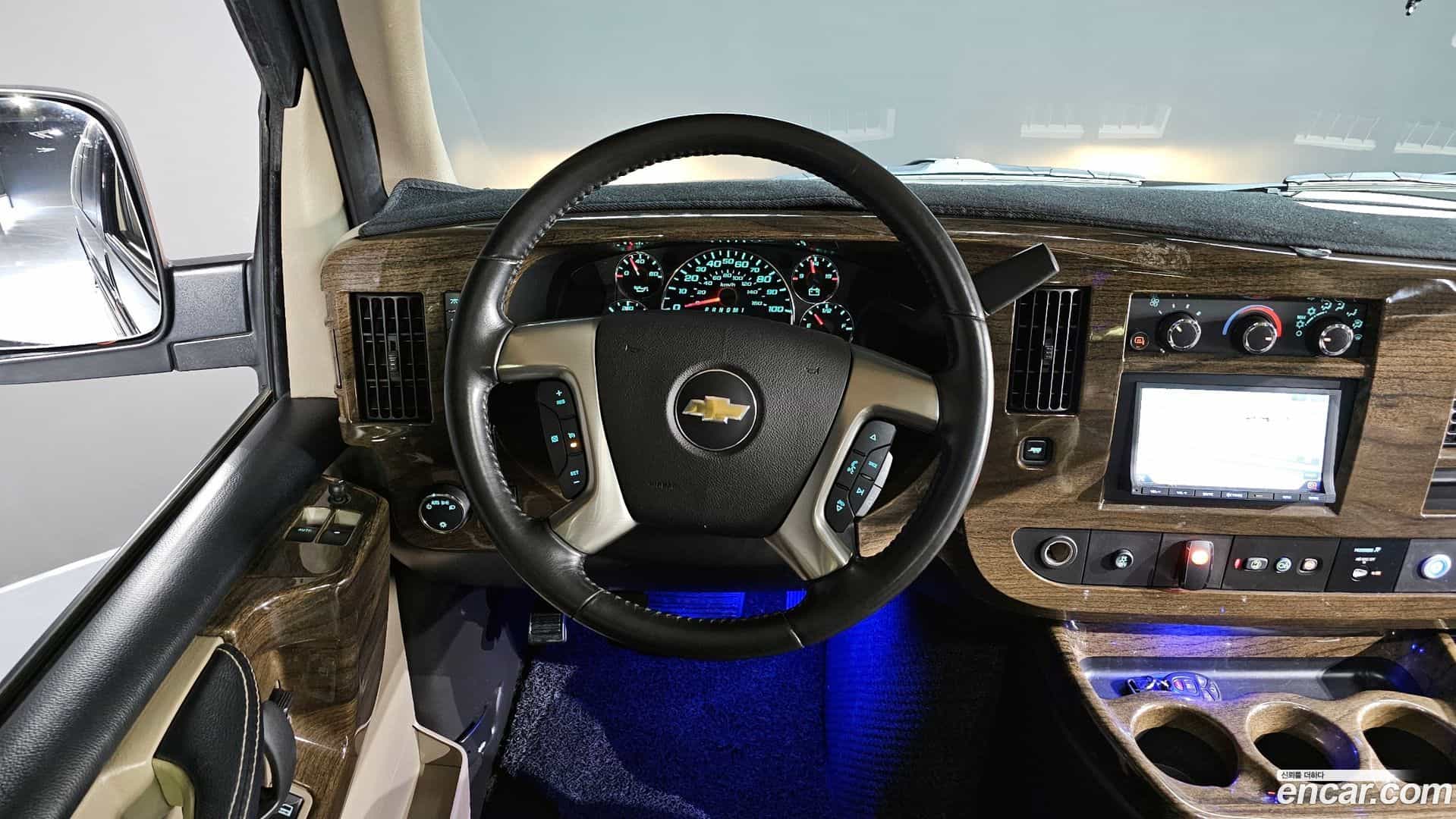 Express Van Chevrolet 2014.11-OPTION-019