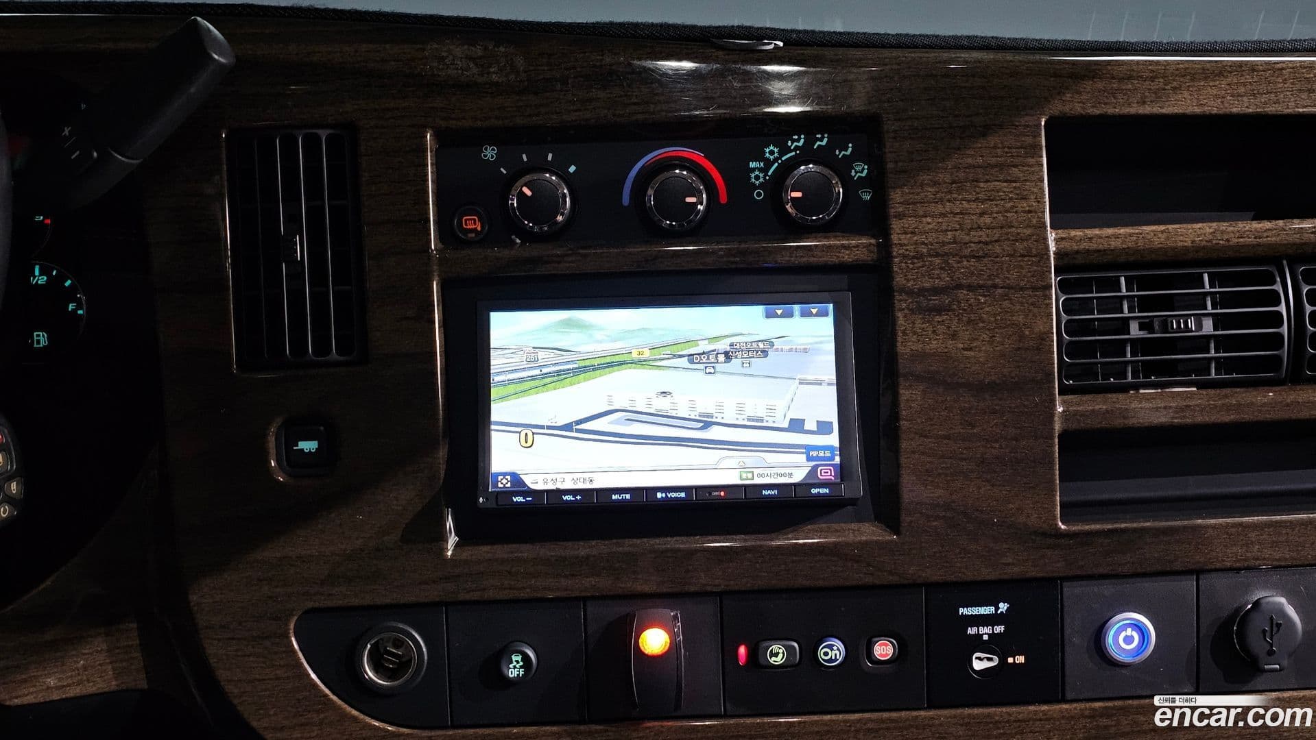 Main__Slider__Photo:Express Van Chevrolet 2014.11-15