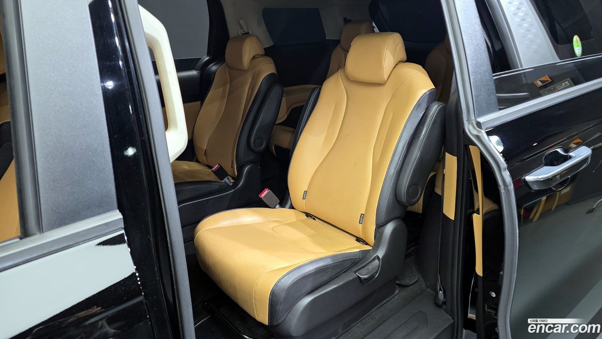 Main__Slider__Photo:Canival Kia 2022.8-10