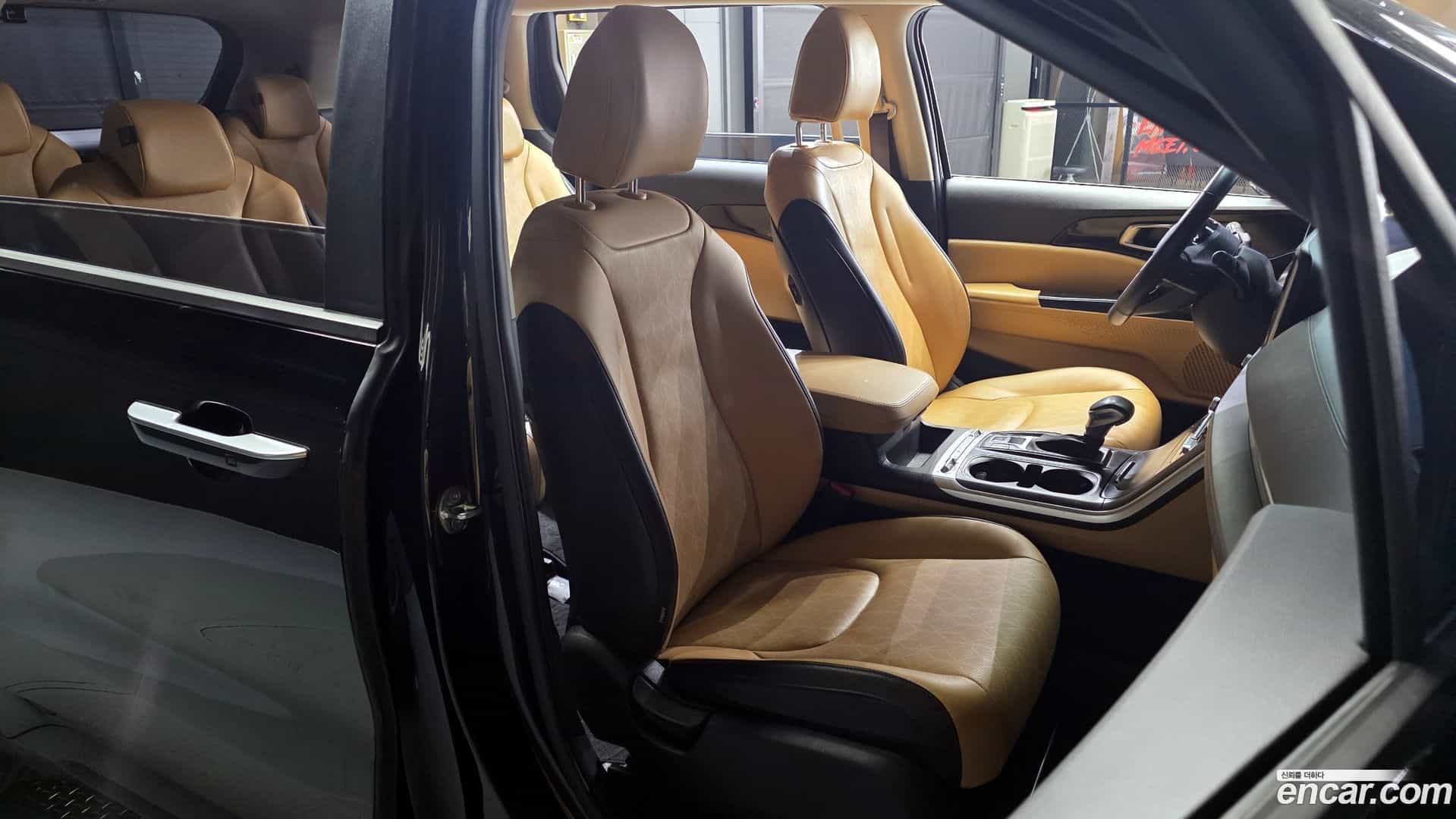 Canival Kia 2022.8-OPTION-016