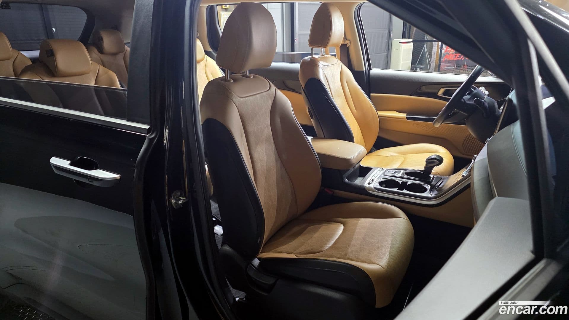 Main__Slider__Photo:Canival Kia 2022.8-11