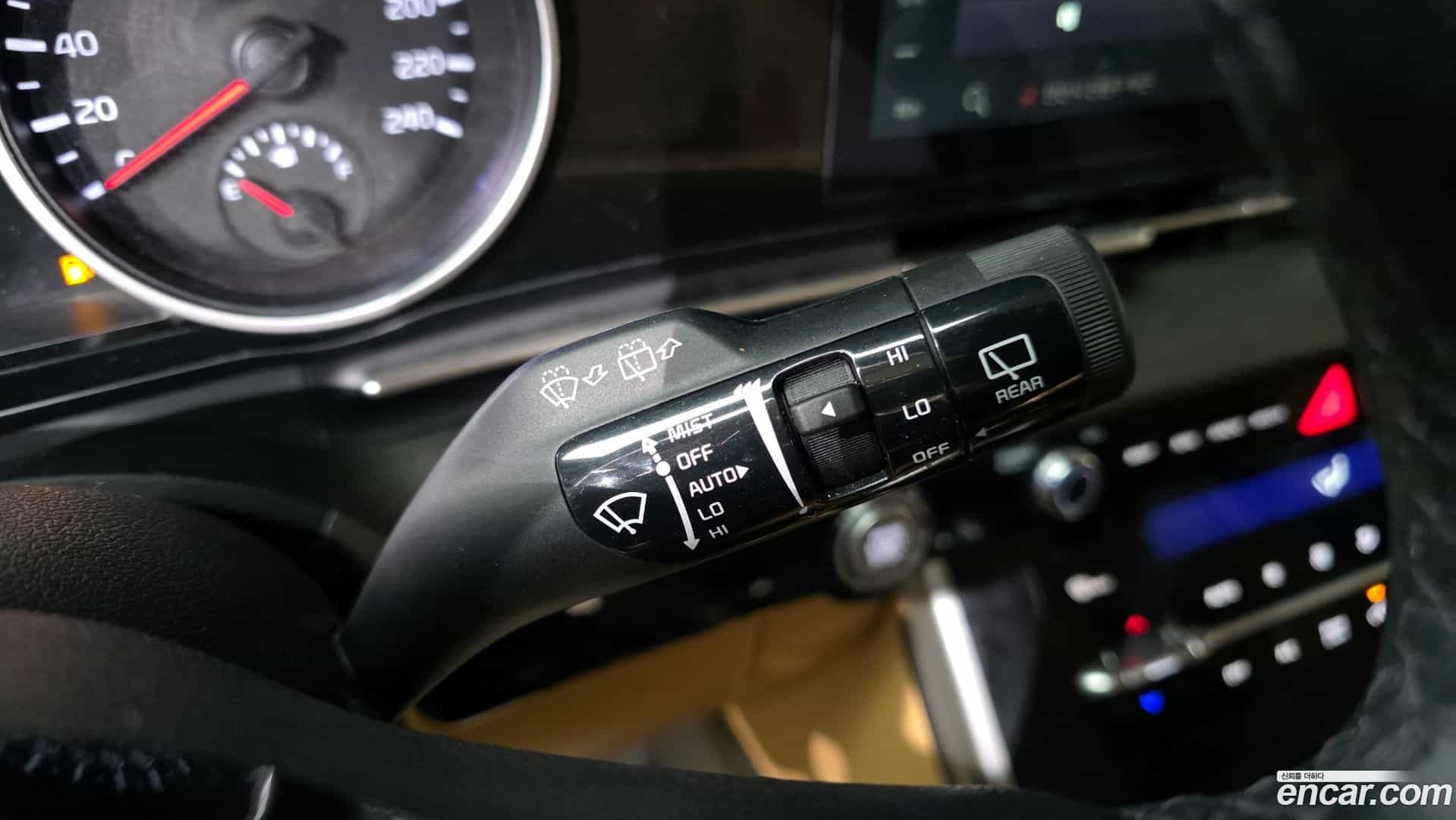 Canival Kia 2022.8-OPTION-020