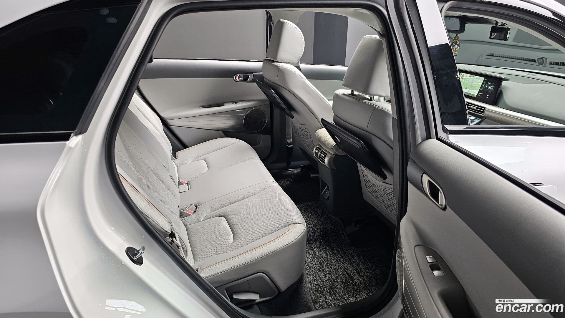 Main__Slider__Photo:Nexo Hyundai 2023.1-11