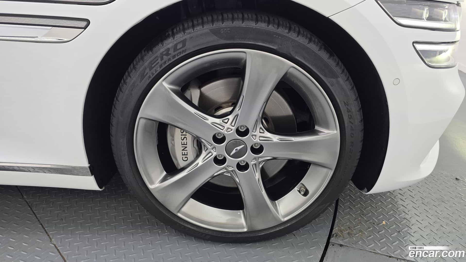 G80 Genesis 2021.11-OUTER-005