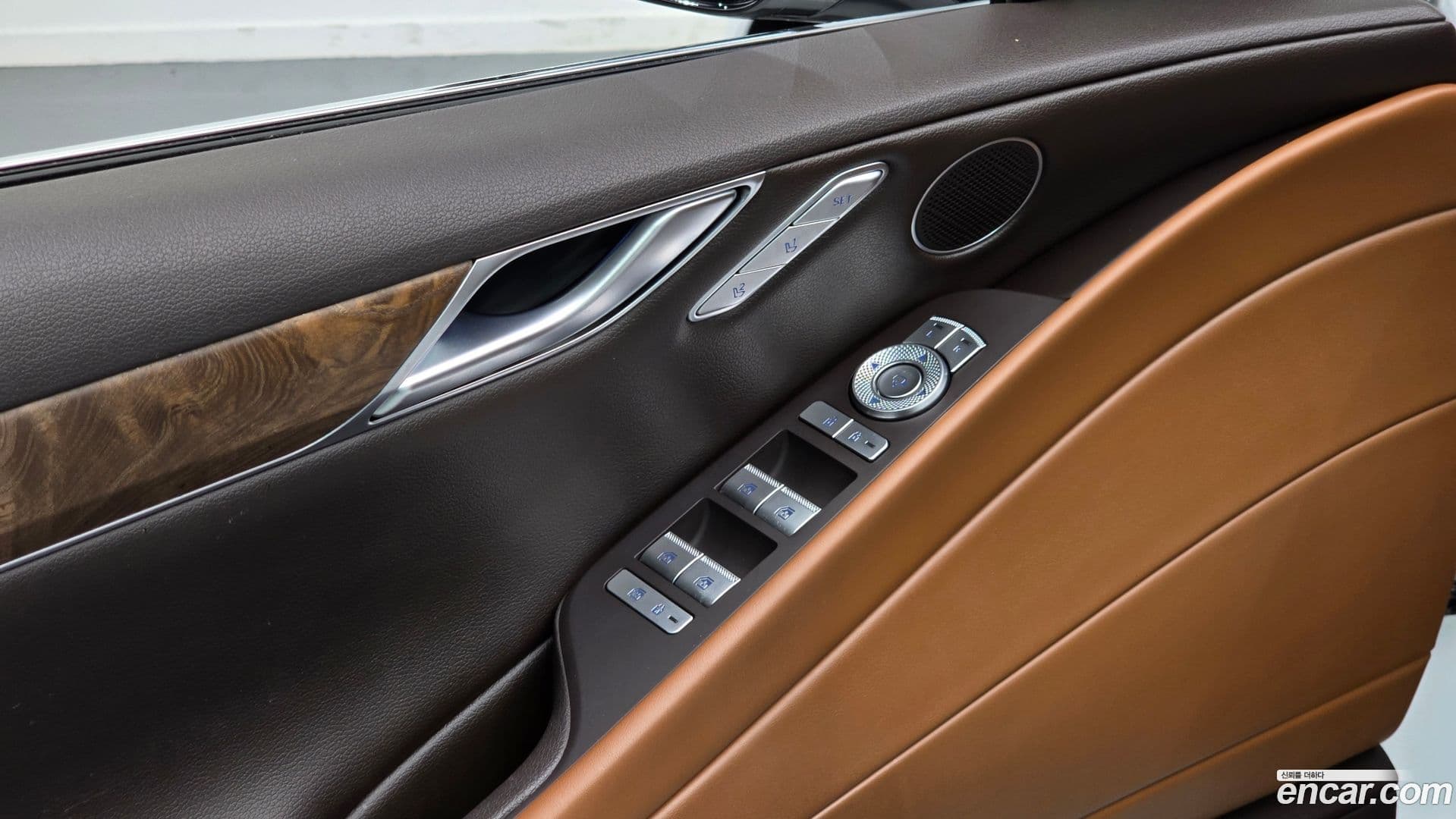 Main__Slider__Photo:G80 Genesis 2021.11-16