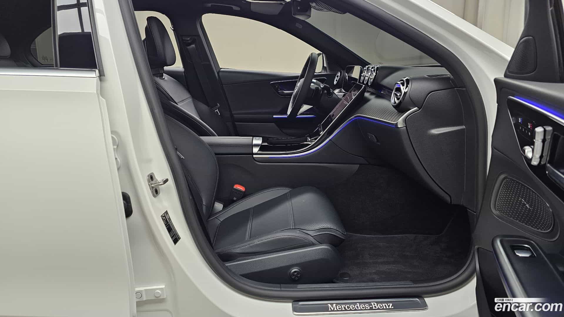 C-Class Mercedes-Benz 2025.3-OPTION-015