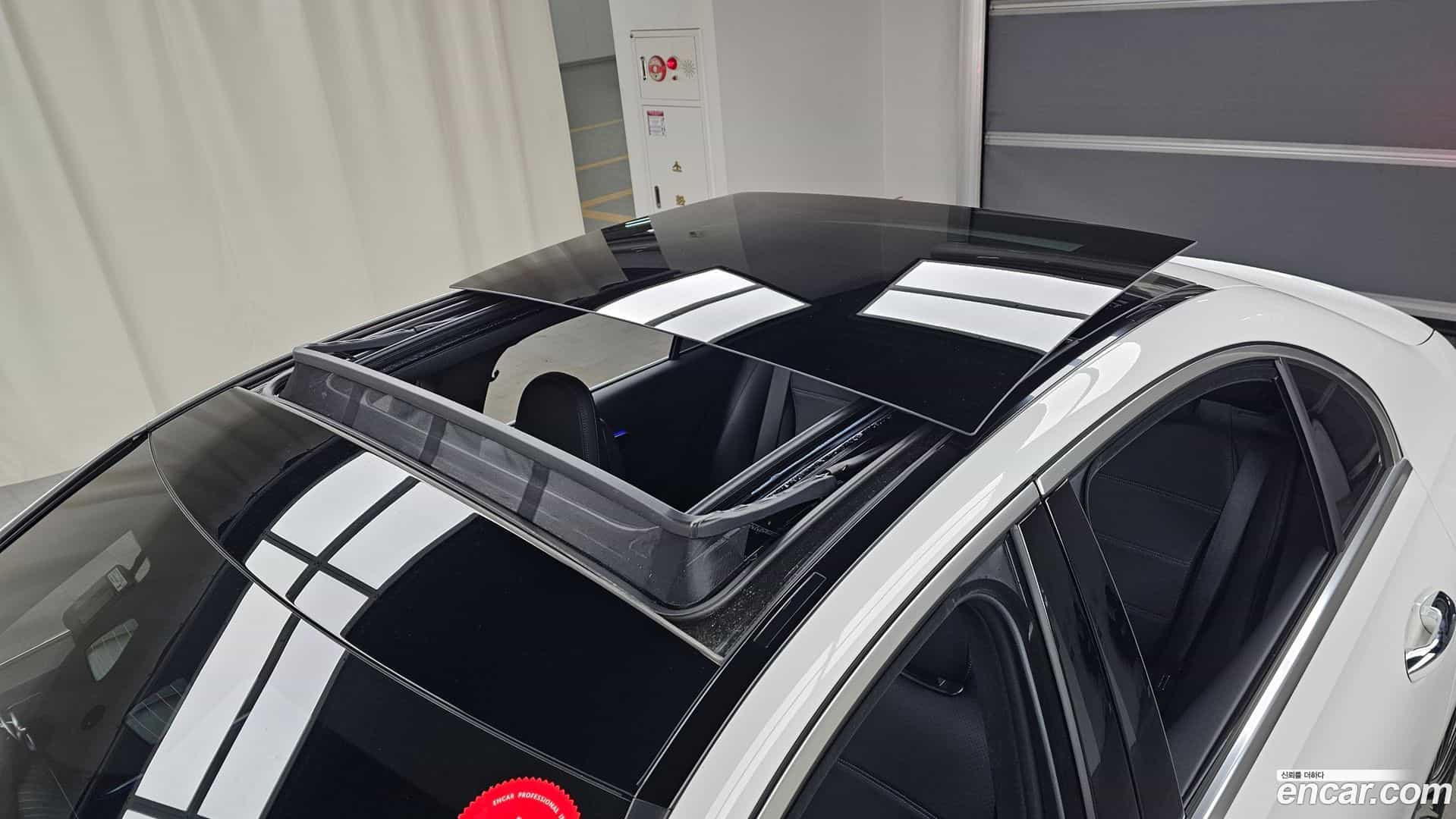 C-Class Mercedes-Benz 2025.3-OPTION-023