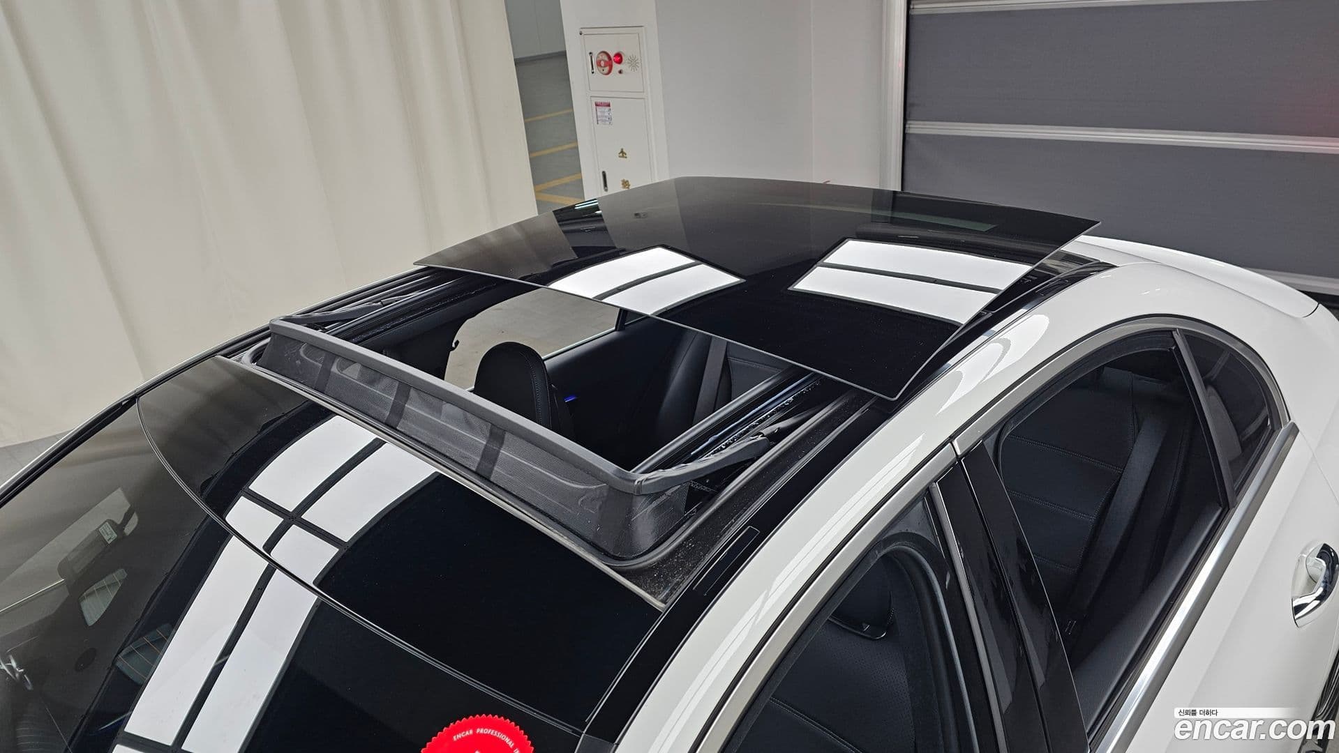 Main__Slider__Photo:C-Class Mercedes-Benz 2025.3-18