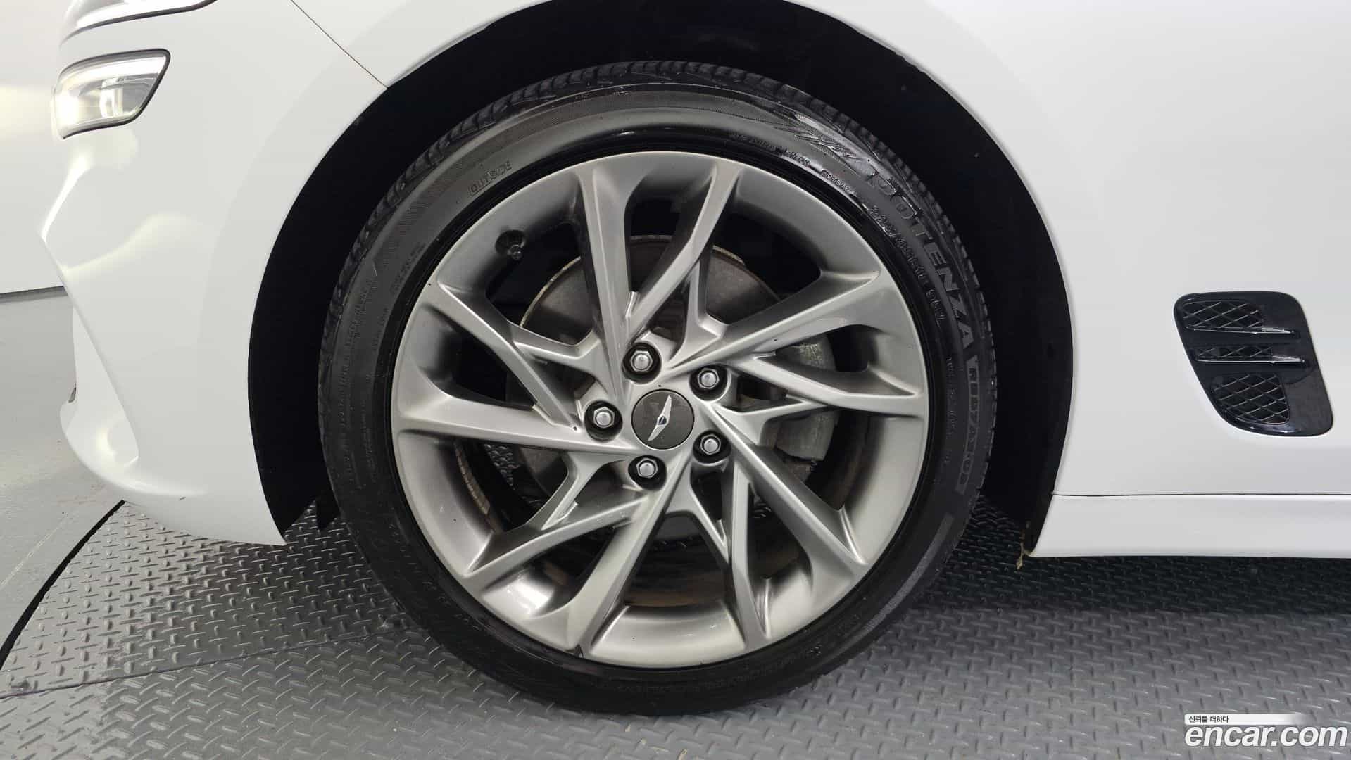 G70 Genesis 2022.6-OUTER-005