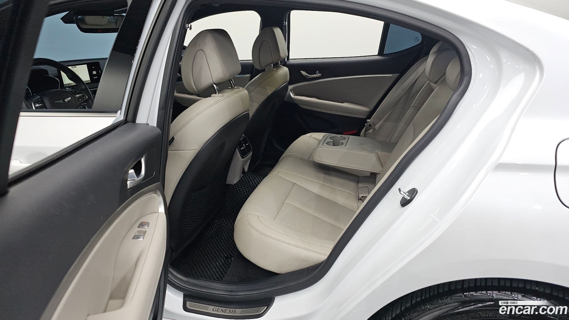 Main__Slider__Photo:G70 Genesis 2022.6-10