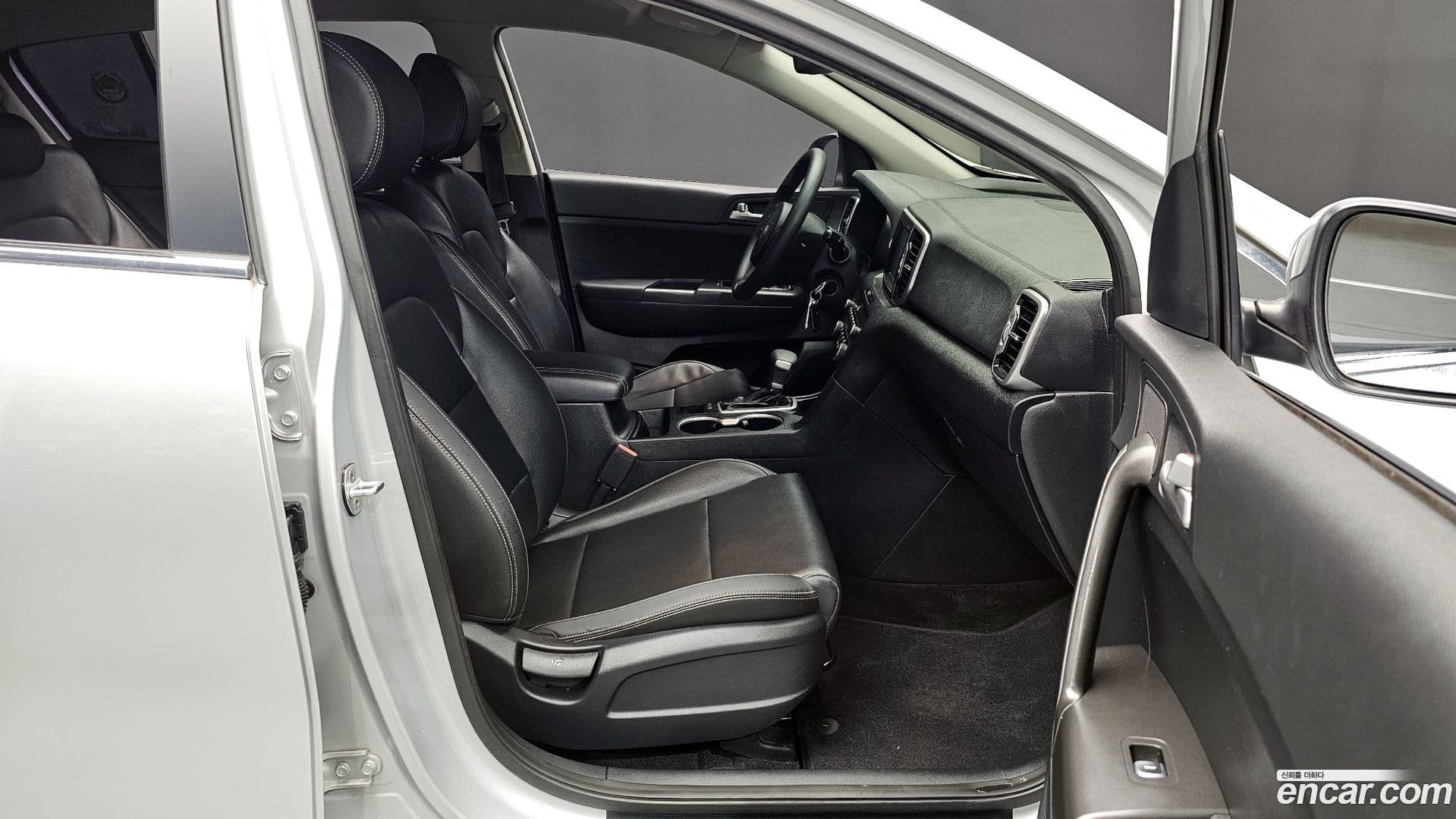 Main__Slider__Photo:Sportage Kia 2016.8-10