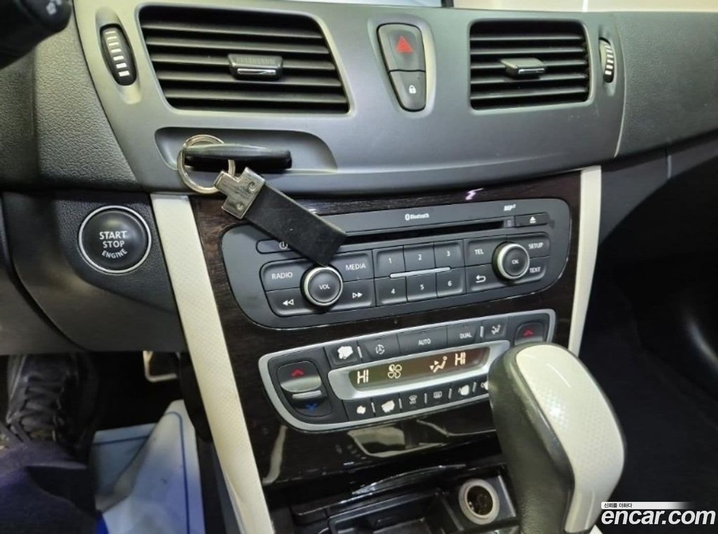 Main__Slider__Photo:SM5 Renault-KoreaSamsung 2015.5-7