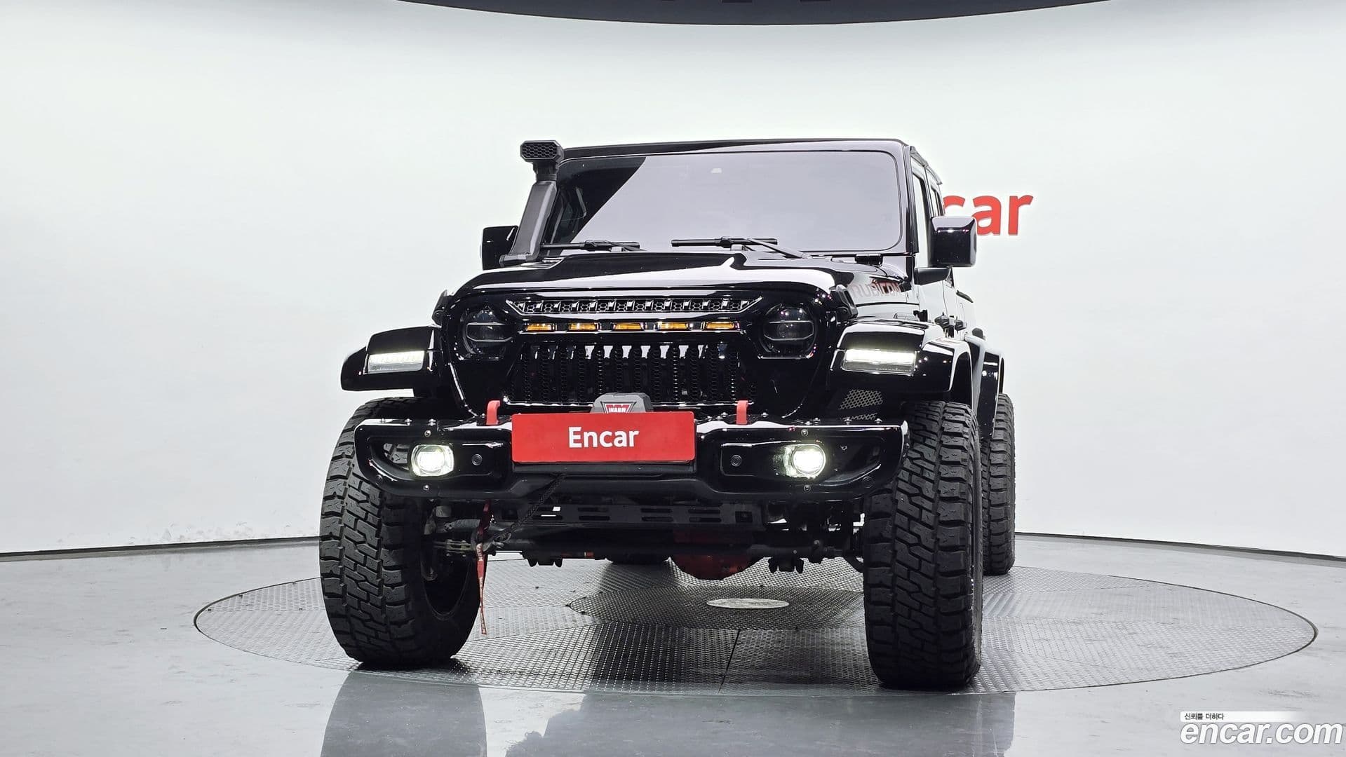 Main__Slider__Photo:Gladiator Jeep 2021.6-2