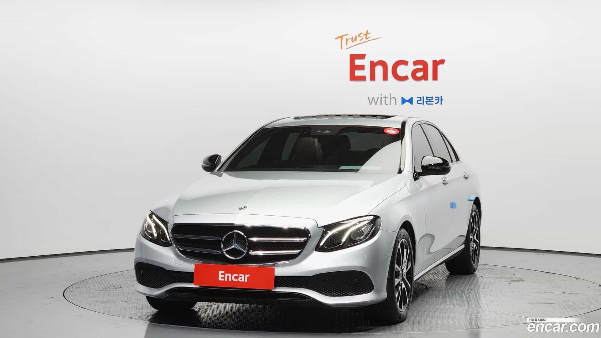 E-Class Mercedes-Benz 2020.8-OUTER-003