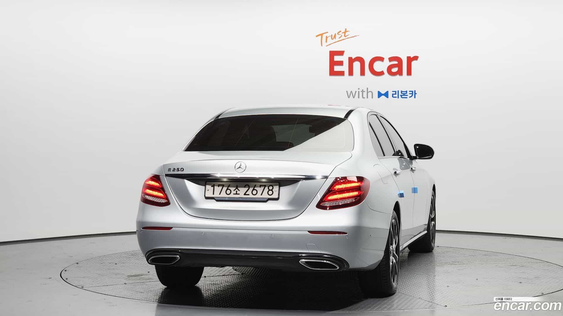 E-Class Mercedes-Benz 2020.8-OUTER-004