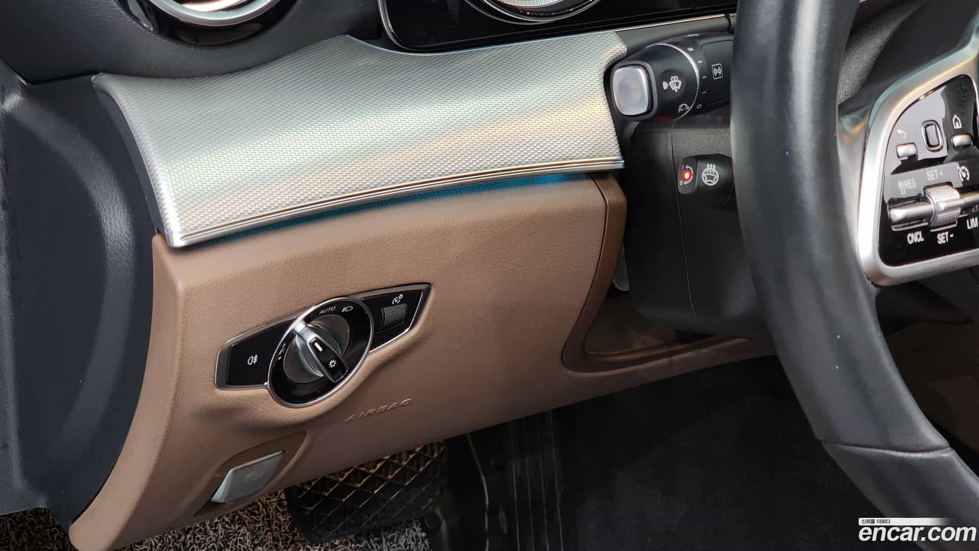 E-Class Mercedes-Benz 2020.8-OPTION-018