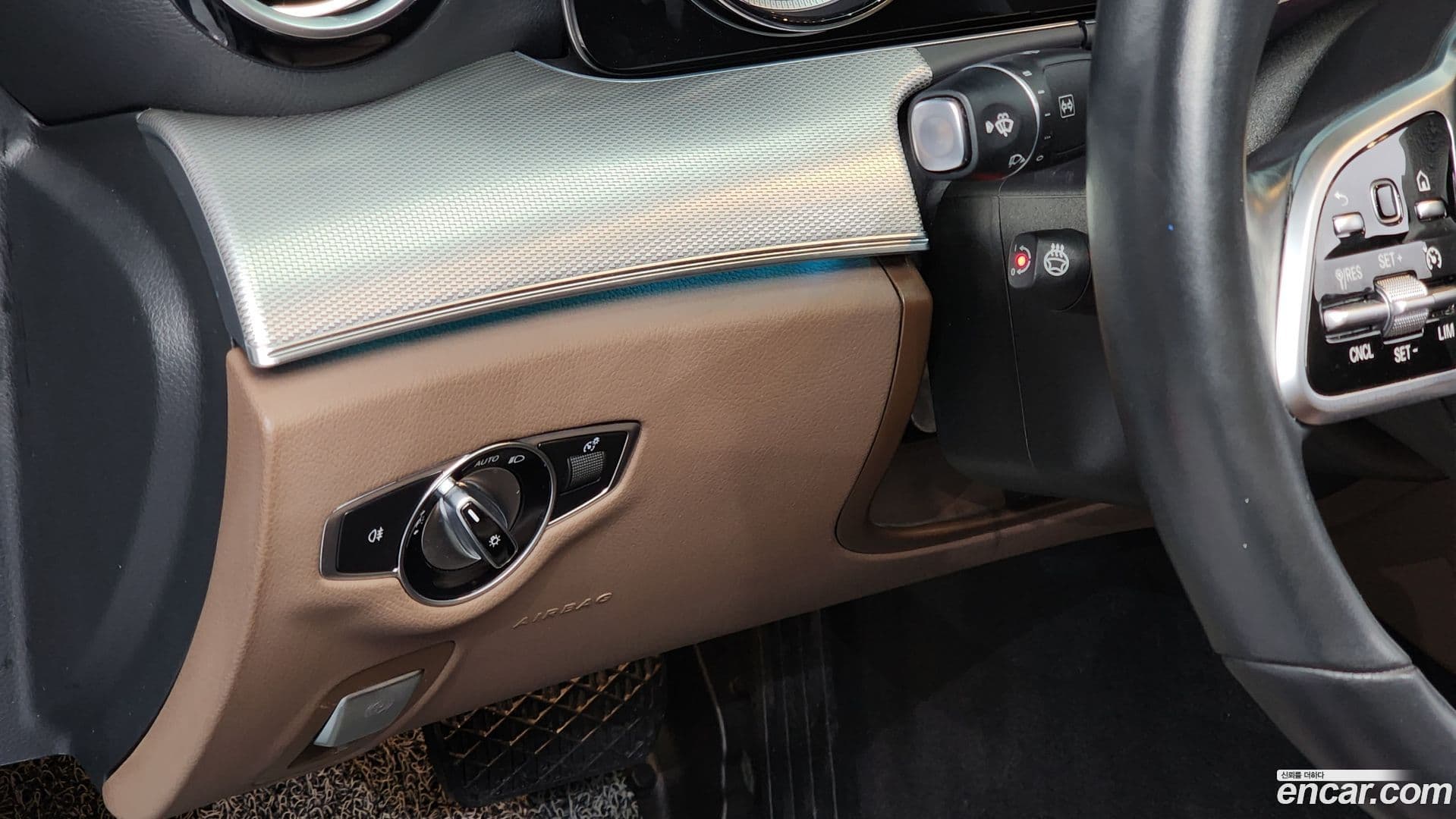 Main__Slider__Photo:E-Class Mercedes-Benz 2020.8-13