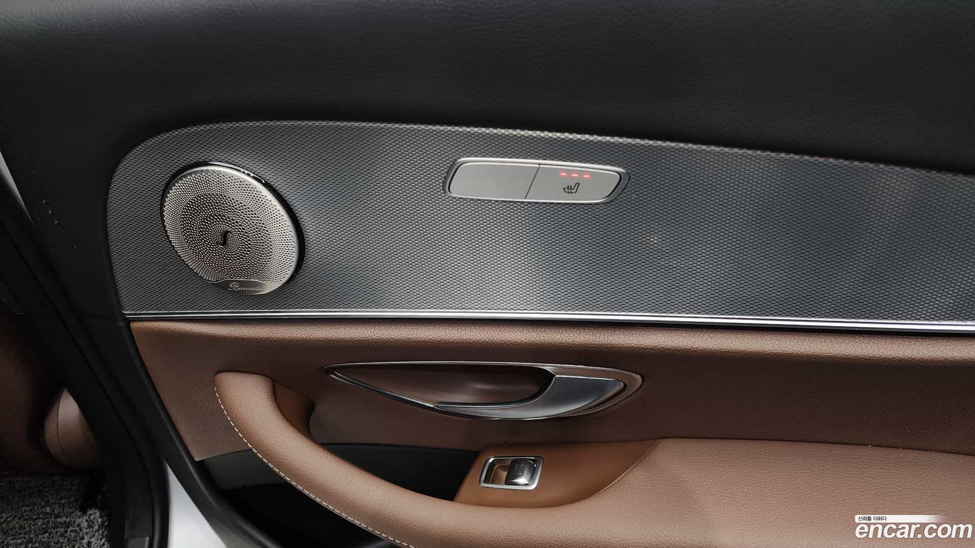 E-Class Mercedes-Benz 2020.8-OPTION-023