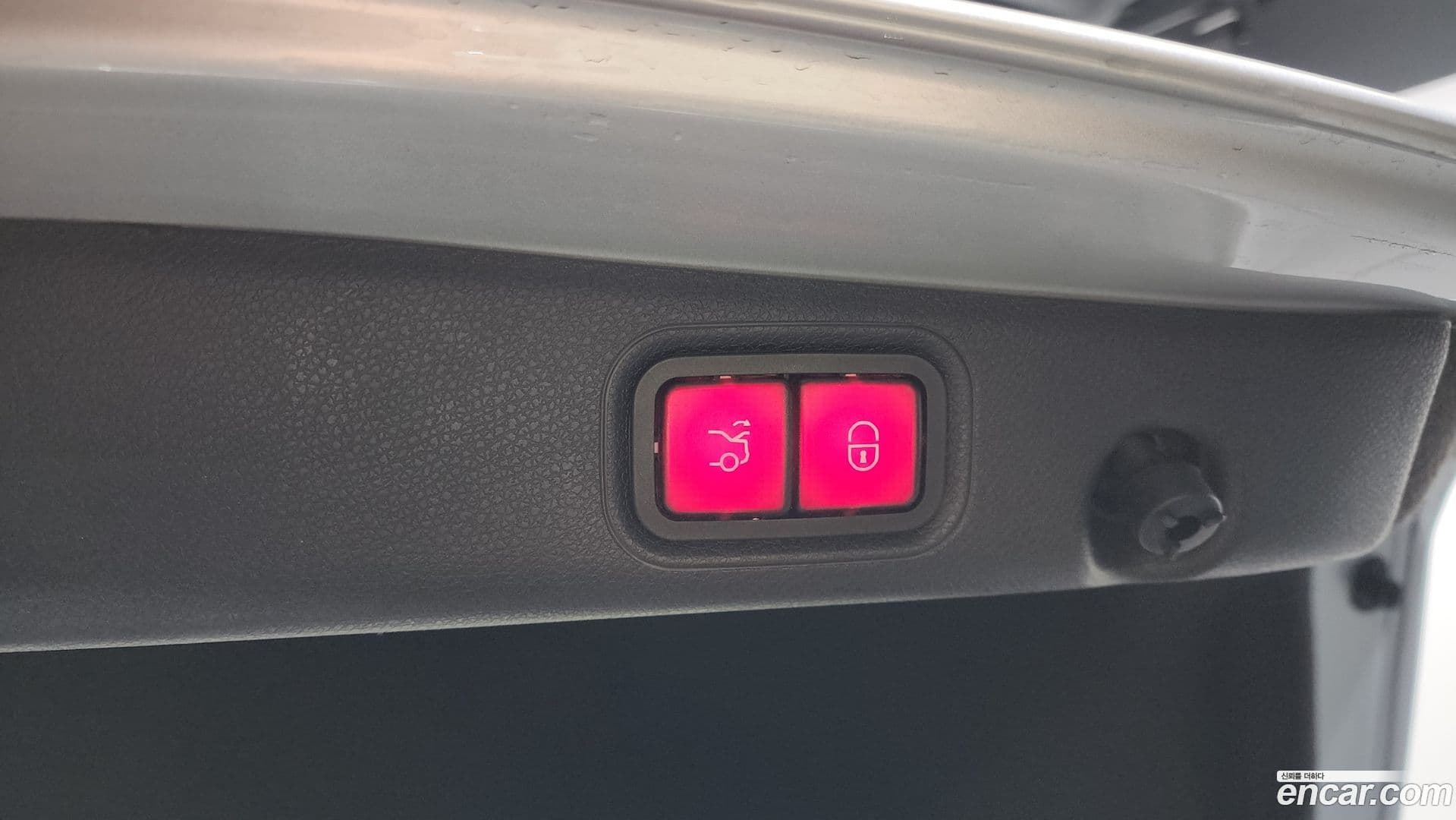 Main__Slider__Photo:E-Class Mercedes-Benz 2020.8-19