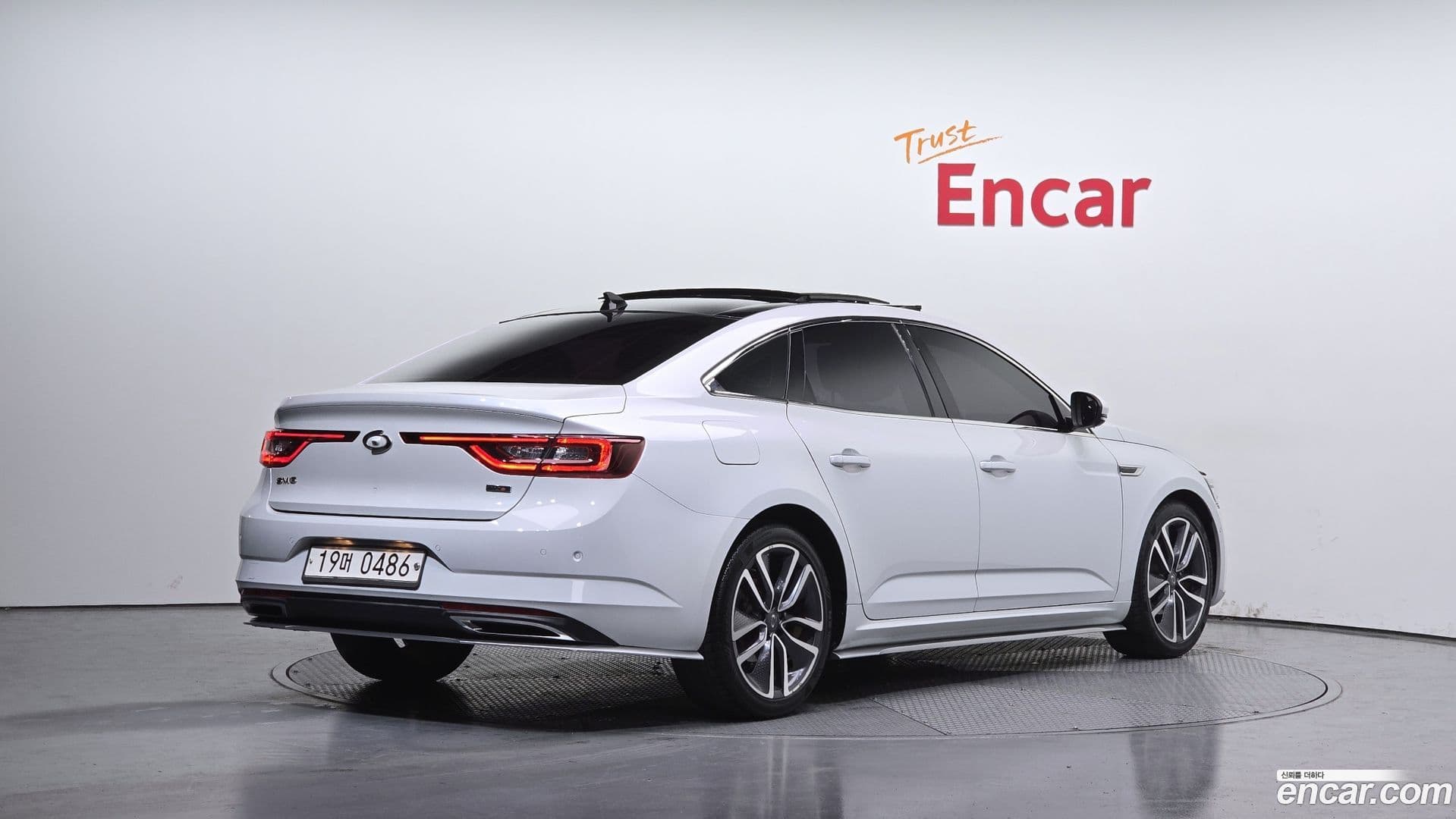 Main__Slider__Photo:SM6 Renault Korea 2016.7-1