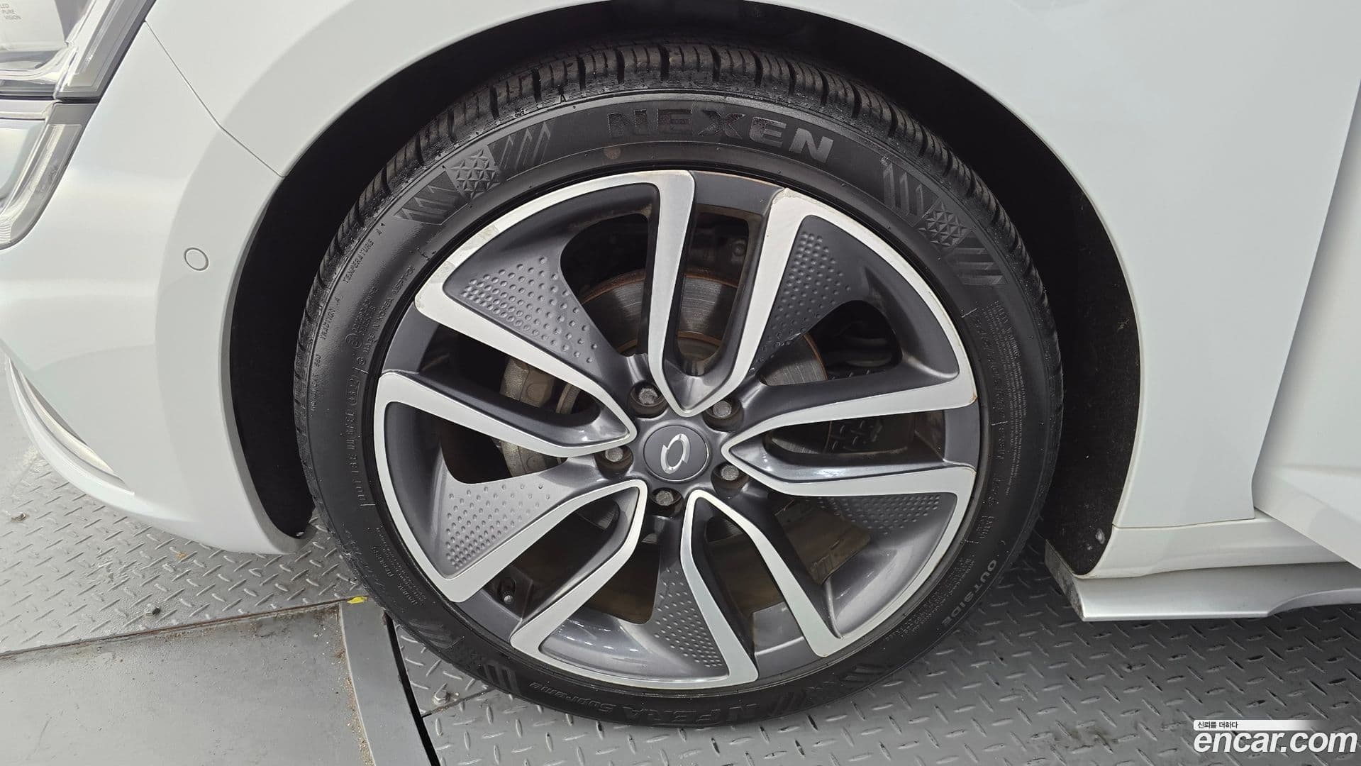 Main__Slider__Photo:SM6 Renault Korea 2016.7-4