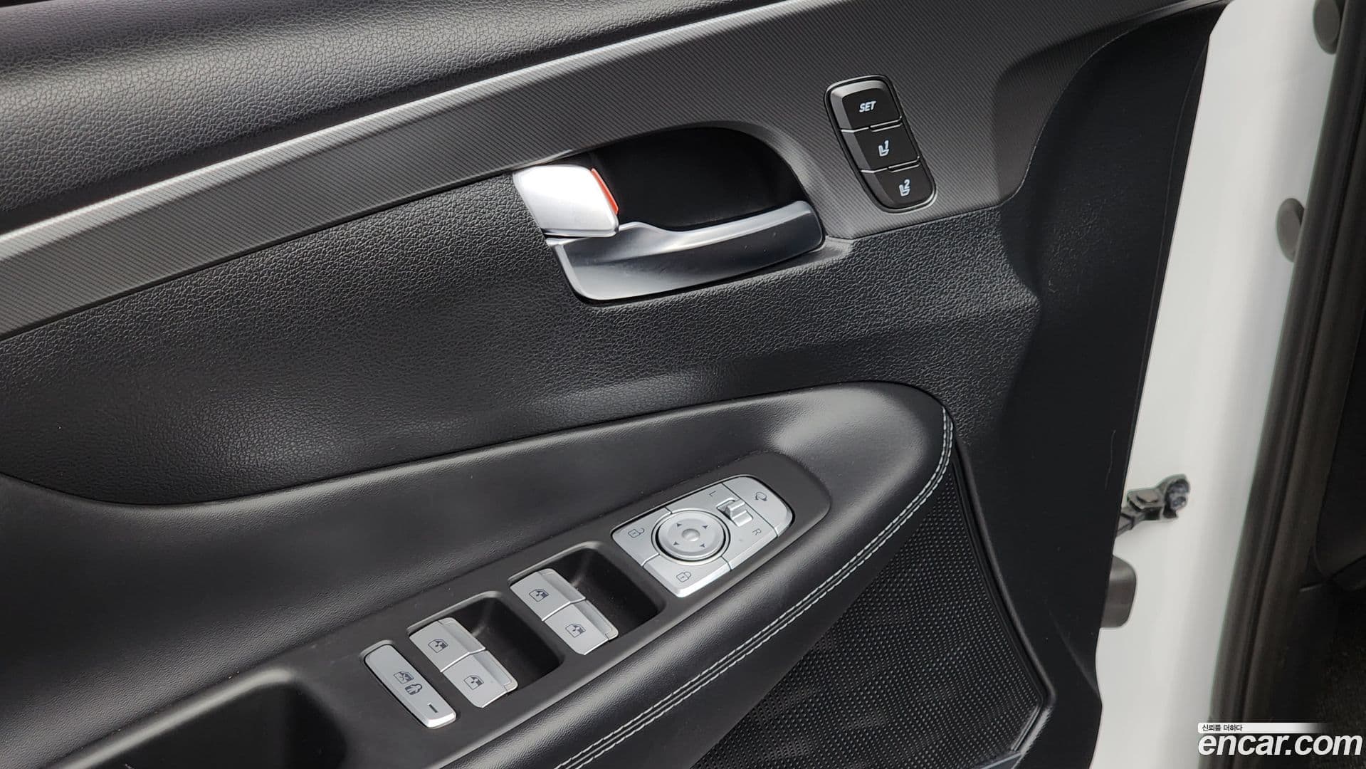 Main__Slider__Photo:Santafe Hyundai 2021.10-12