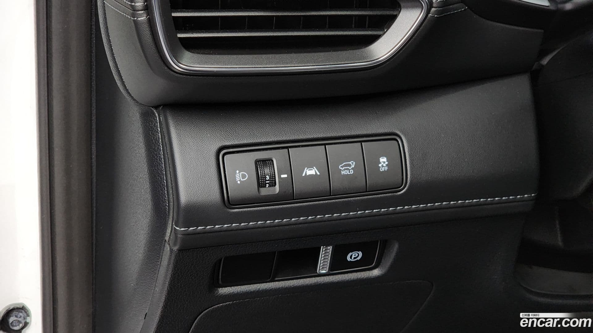 Main__Slider__Photo:Santafe Hyundai 2021.10-13