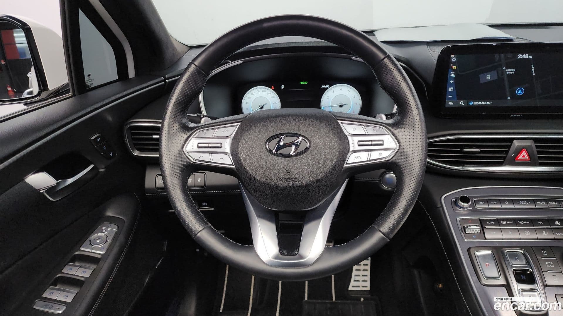 Main__Slider__Photo:Santafe Hyundai 2021.10-14