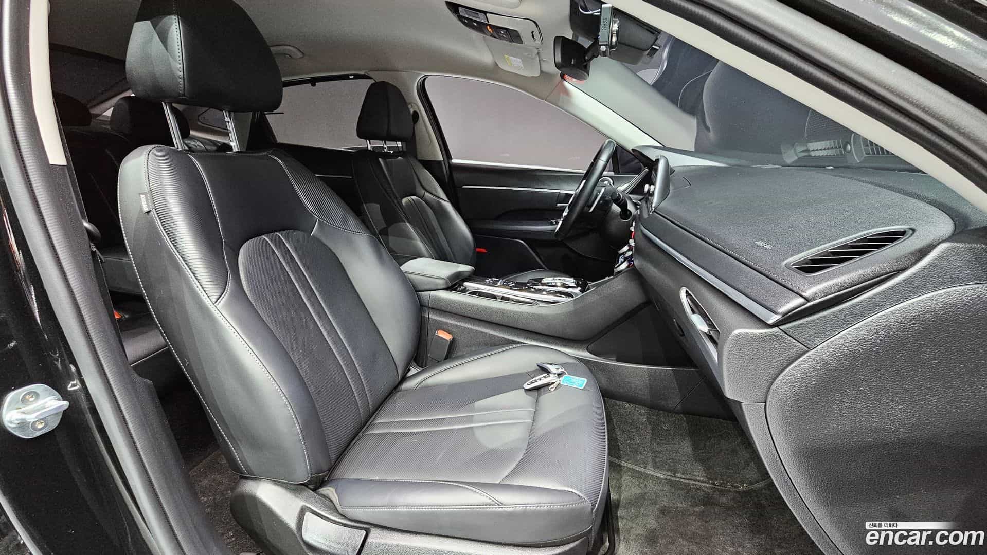 Sonata Hyundai 2020.2-INNER-010