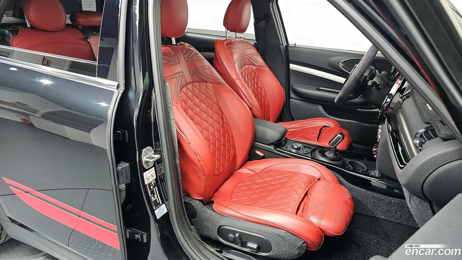 Clubman Mini 2022.10-INNER-010