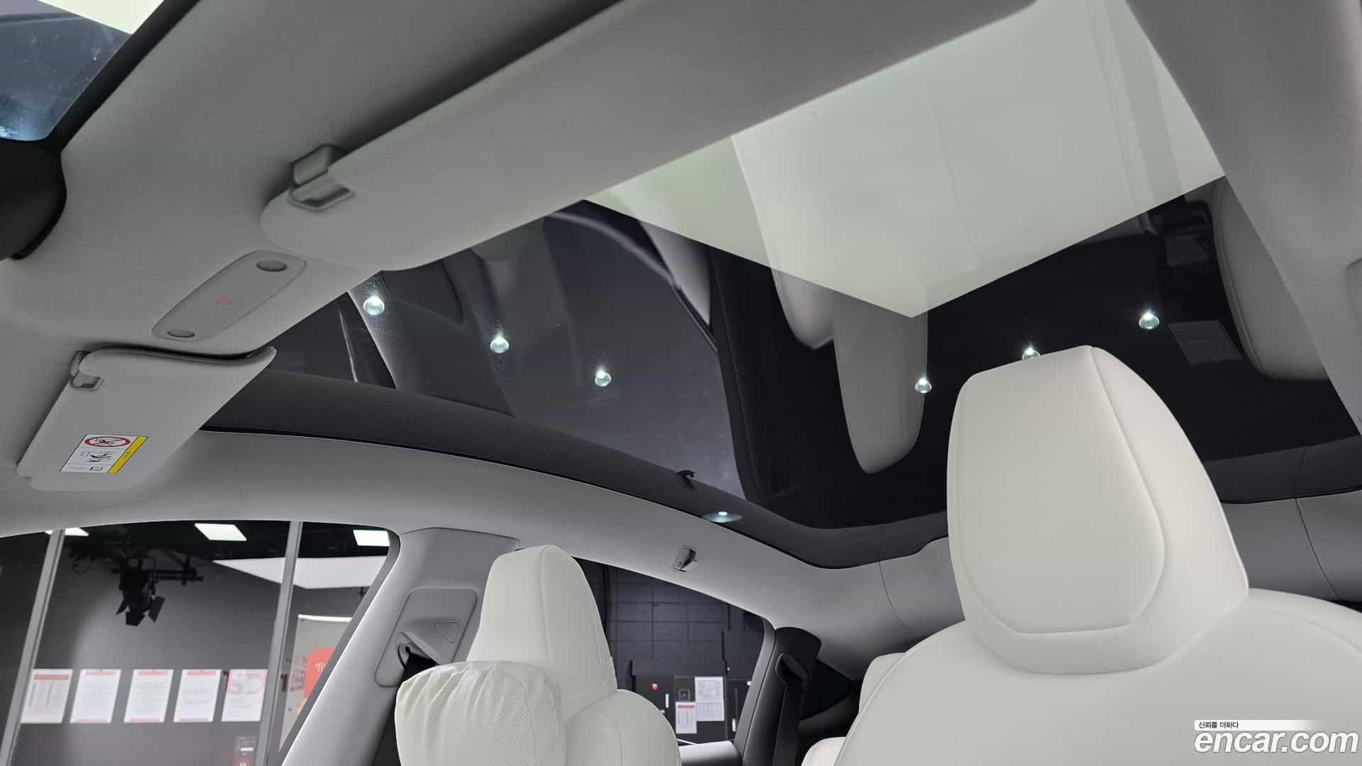 Model Y Tesla 2025.8-OPTION-023