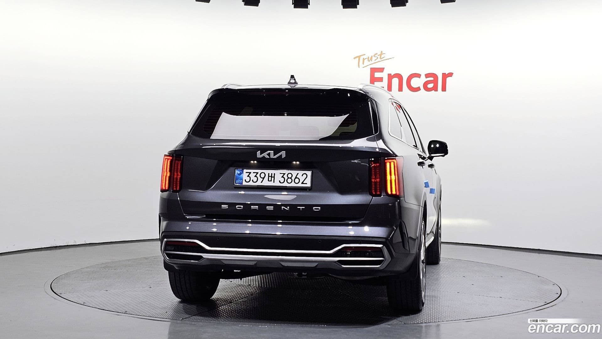 Main__Slider__Photo:Sorento Kia 2021.7-3